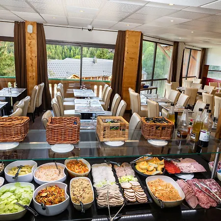 Sowell Family Les Bergers 3*