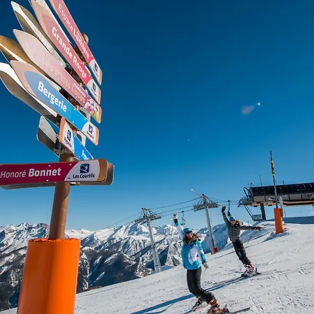 Sowell Family Les Bergers Hotel 3*